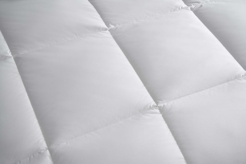 Sleep Climate Temperature Balancing Comforter Featuring With 37.5® Technology