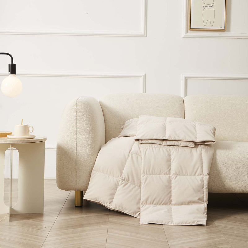 Beautyrest 650 Fill Power Packable Down Throw With Pouch