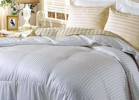 1000 Thread Count Silk Stripe Pattern White Goose Down Comforter Twin Size